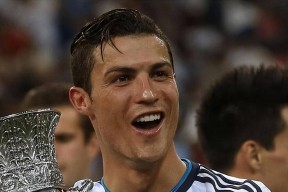 开云入口-关于大比分获胜引发热议！，C罗在DWG比赛中出色发挥引发球迷热议的信息